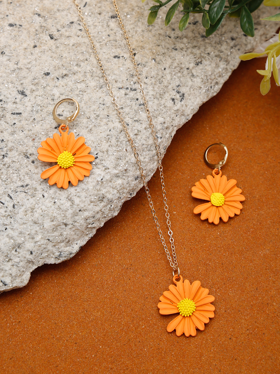 YouBella Gold-Plated Orange & Yellow Floral Shaped Pendant With Chain